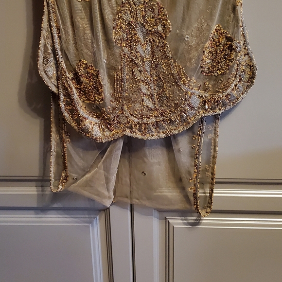Elegant Beaded Vintage Shawl ⚜️🤎⚜️ - Picture 6 of 8